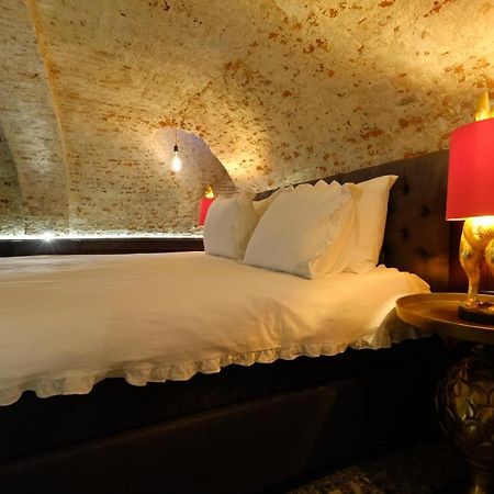 Bed and Breakfast Secret Jacuzzi Mons - Parking Prive Gratuit Exterior foto