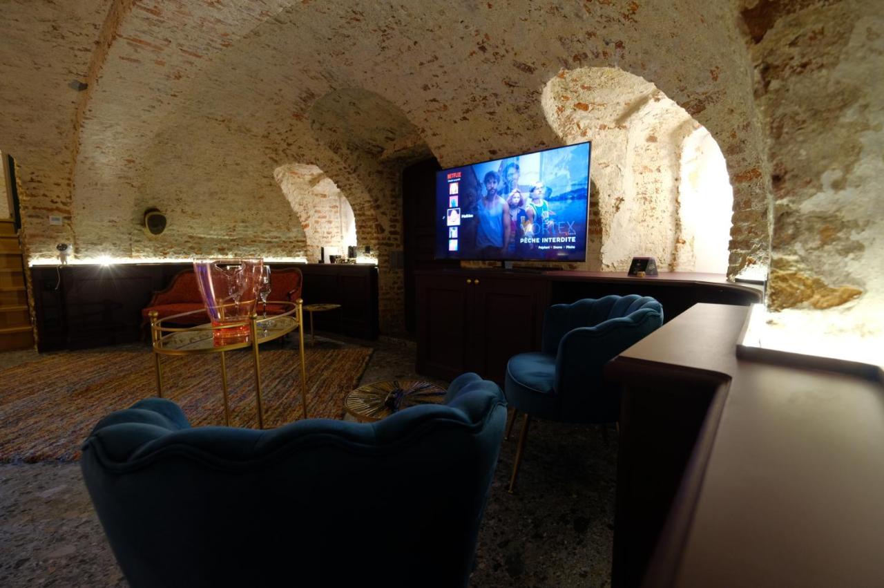 Bed and Breakfast Secret Jacuzzi Mons - Parking Prive Gratuit Exterior foto