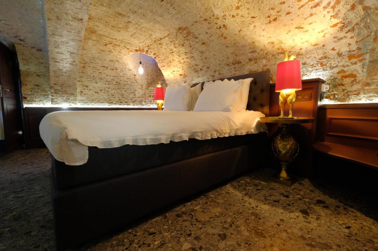 Bed and Breakfast Secret Jacuzzi Mons - Parking Prive Gratuit Exterior foto
