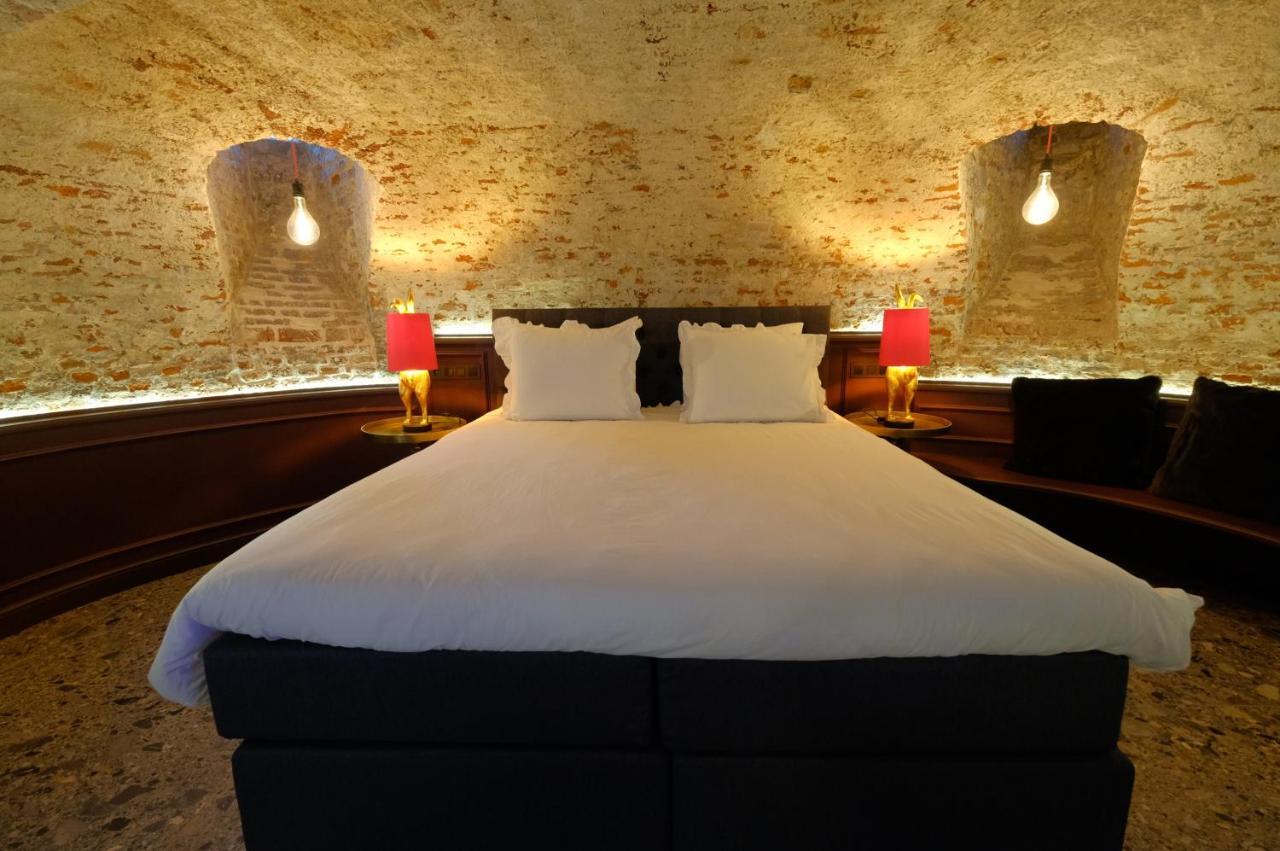Bed and Breakfast Secret Jacuzzi Mons - Parking Prive Gratuit Exterior foto